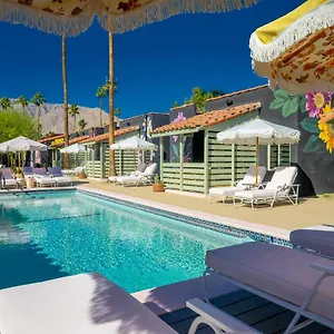 Fleur Noire **** Palm Springs